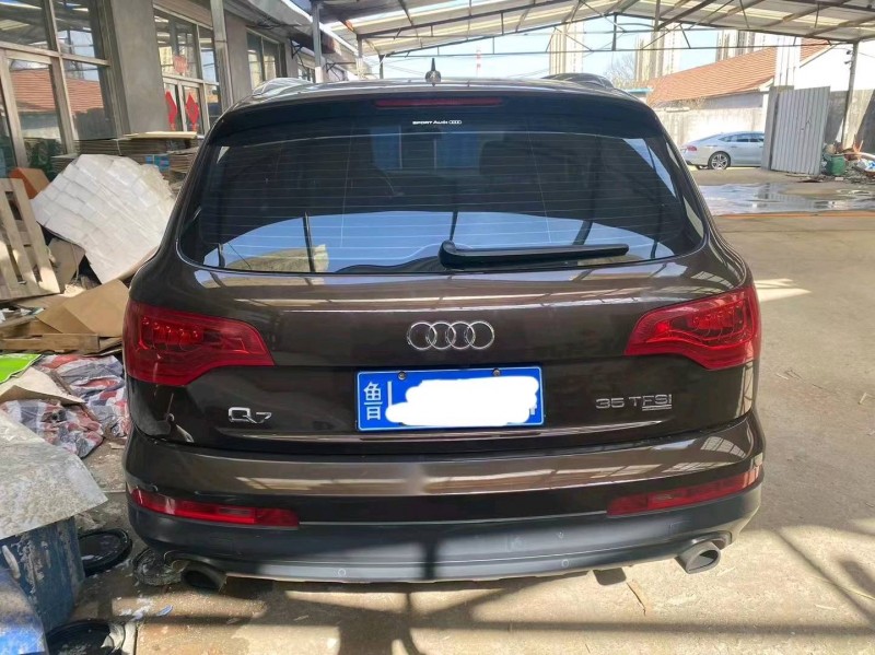 济南14年奥迪Q77