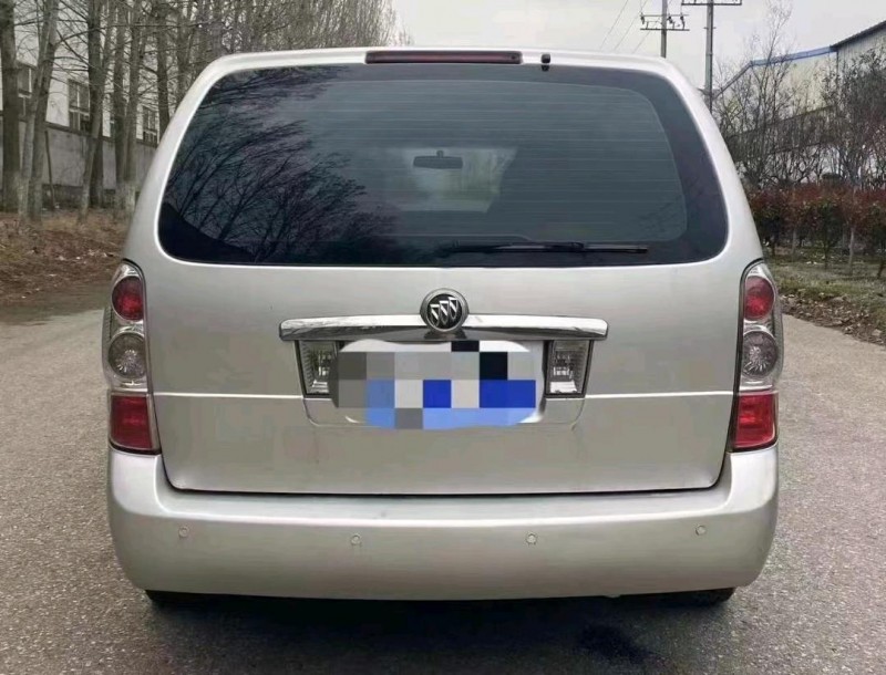 青岛13年别克GL86