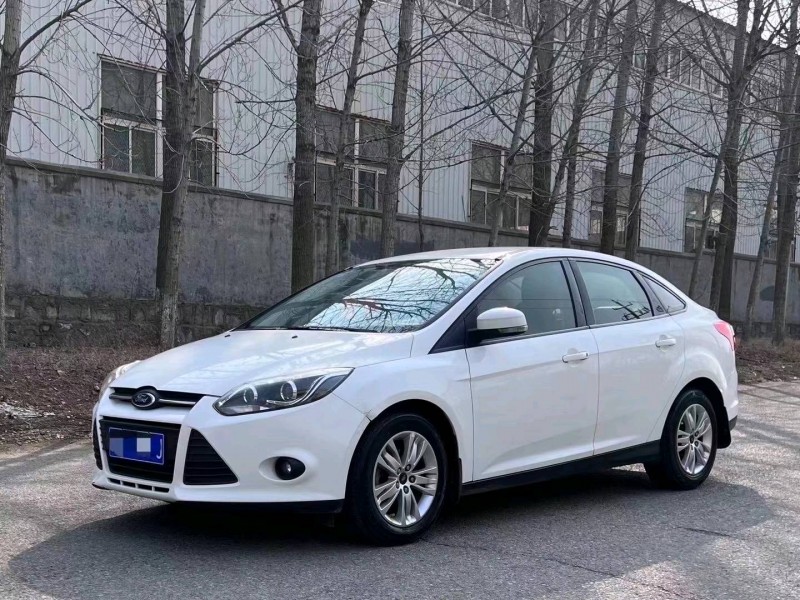 青岛14年福特福克斯3