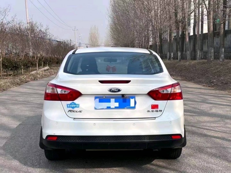 青岛14年福特福克斯6