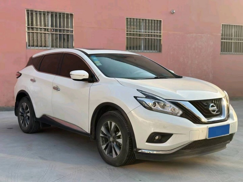 济宁16年日产楼兰2