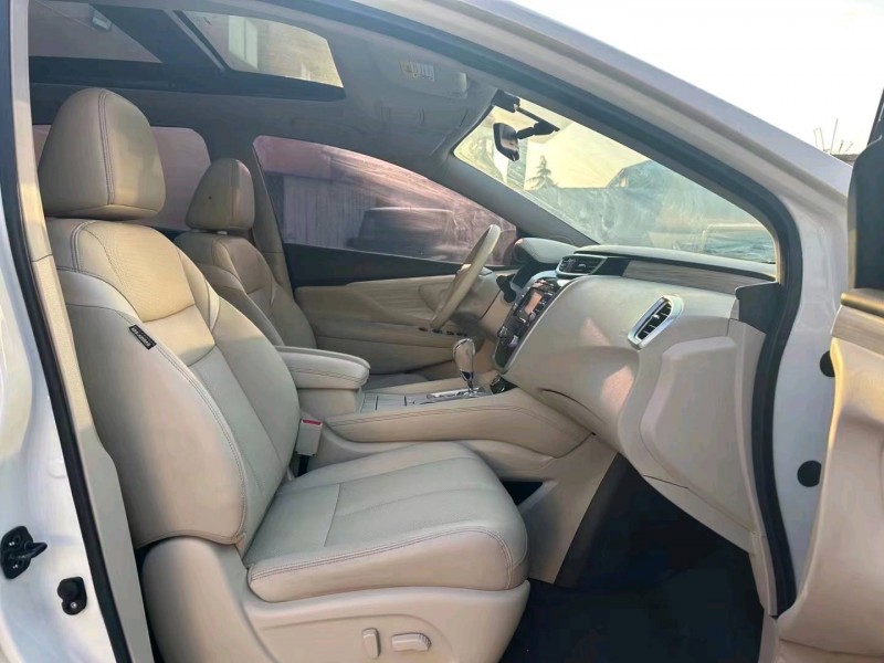 济宁16年日产楼兰5