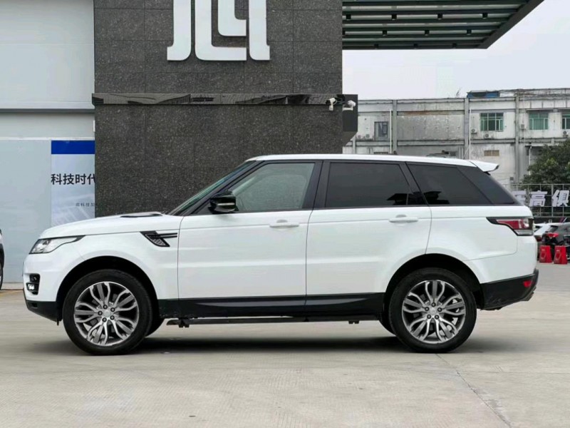 东莞17年路虎揽胜运动6