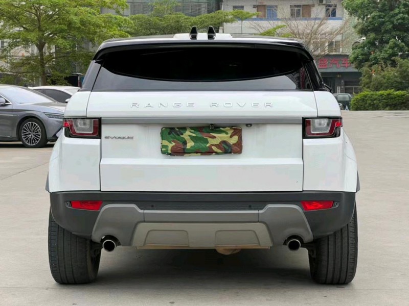 东莞18年路虎极光9