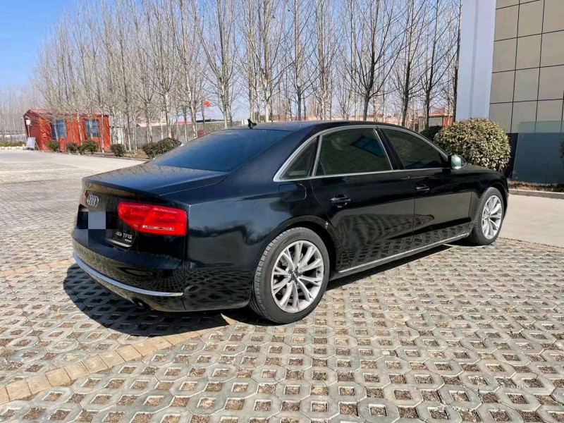 青岛14年奥迪A8L3