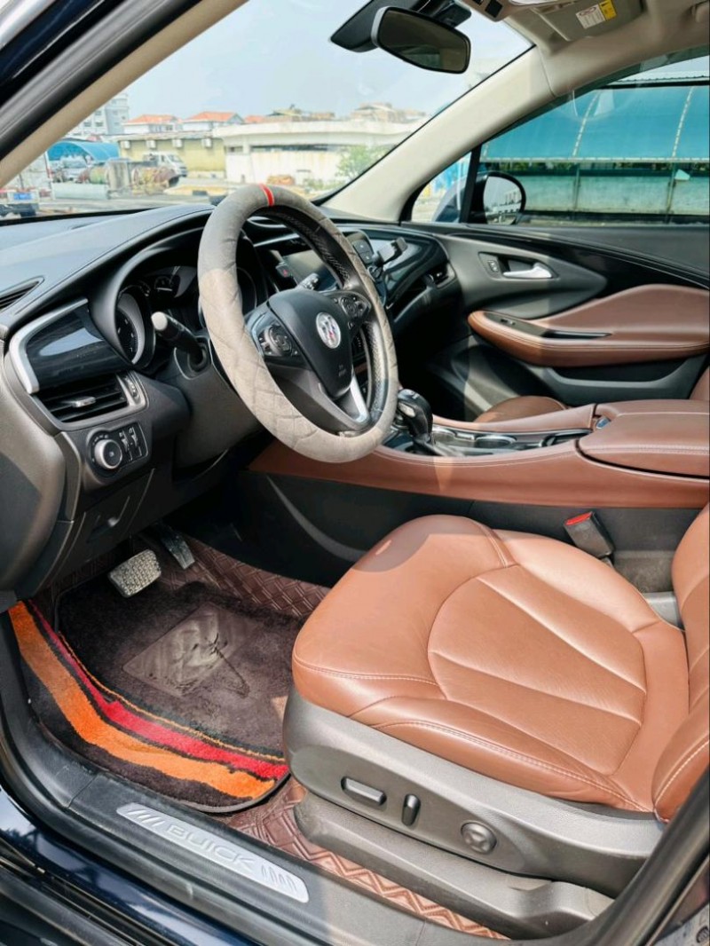 东莞20年别克昂科旗6