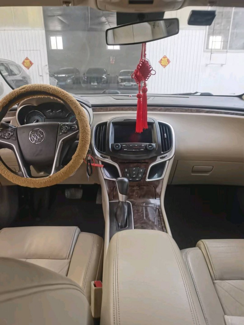 保定15年别克君越5