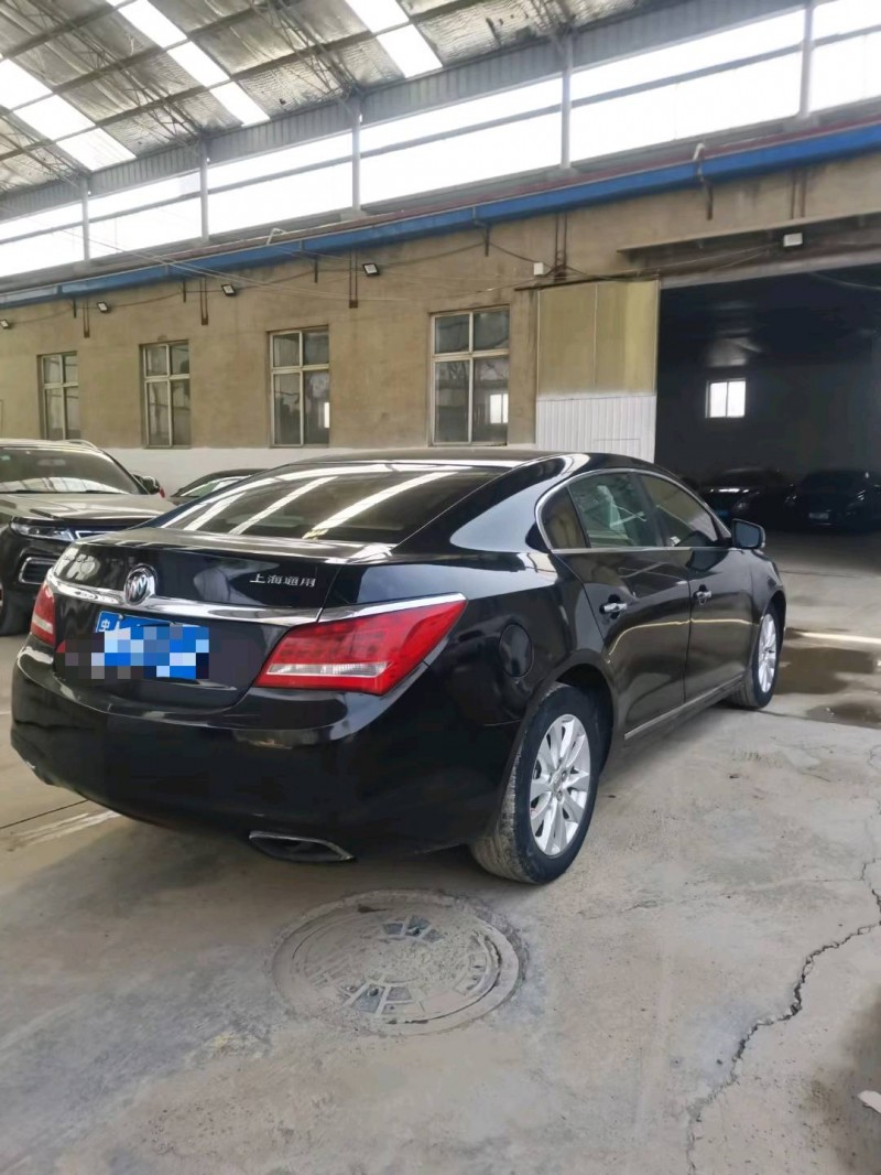 保定15年别克君越7