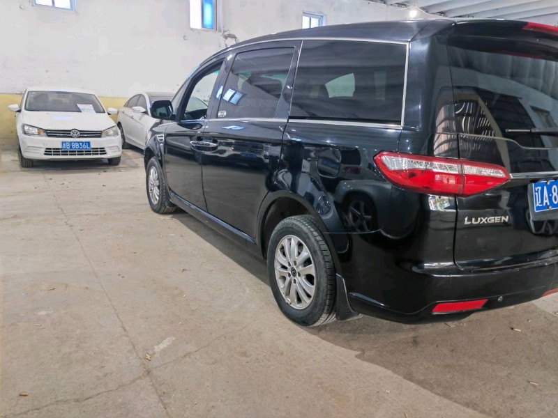 保定17年纳智捷大7 MPV7