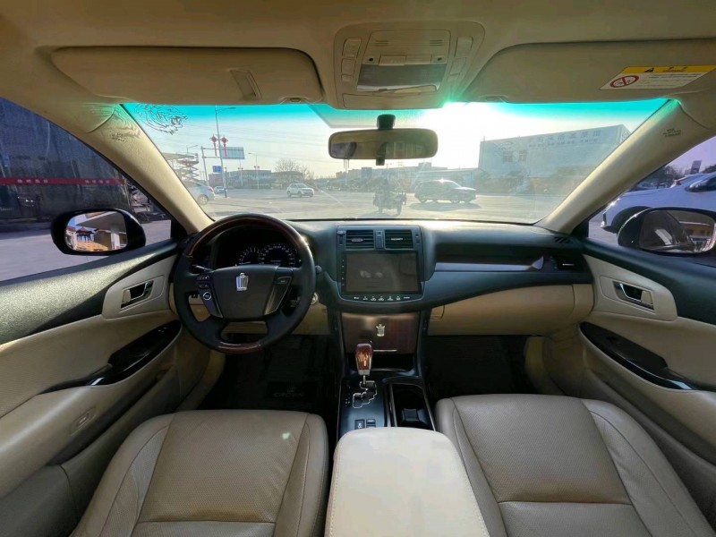 保定10年丰田皇冠6