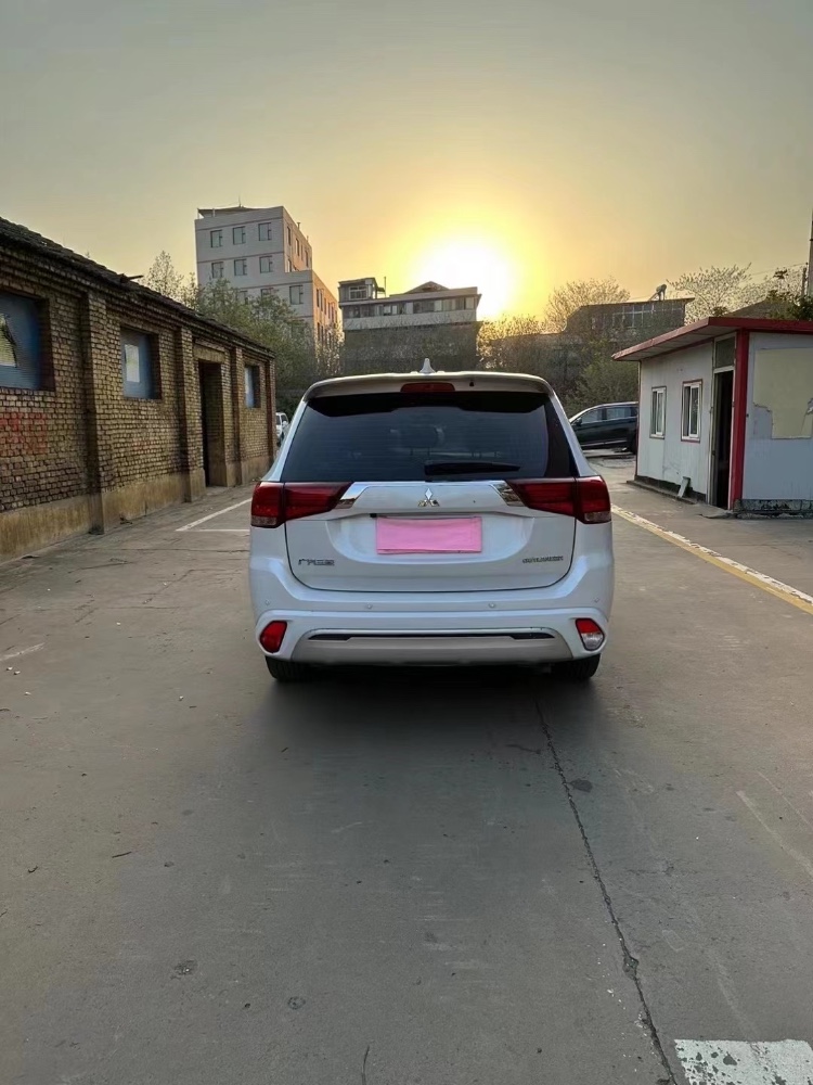 邢台22年三菱欧蓝德5