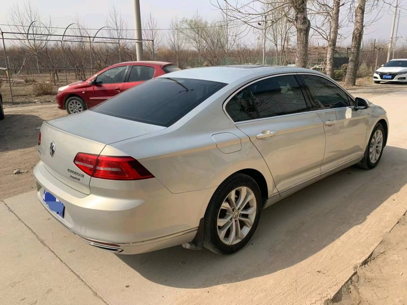 保定17年大众迈腾8