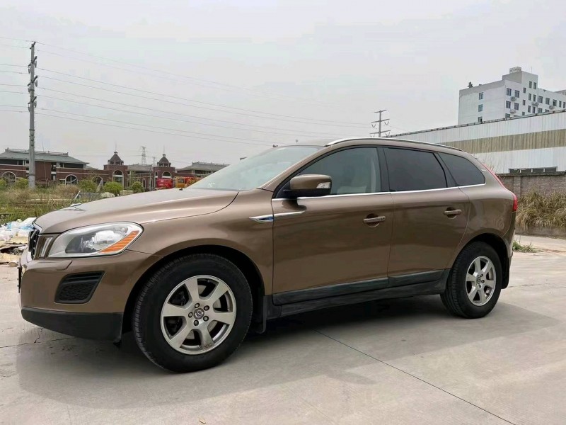 宜昌12年沃尔沃XC604