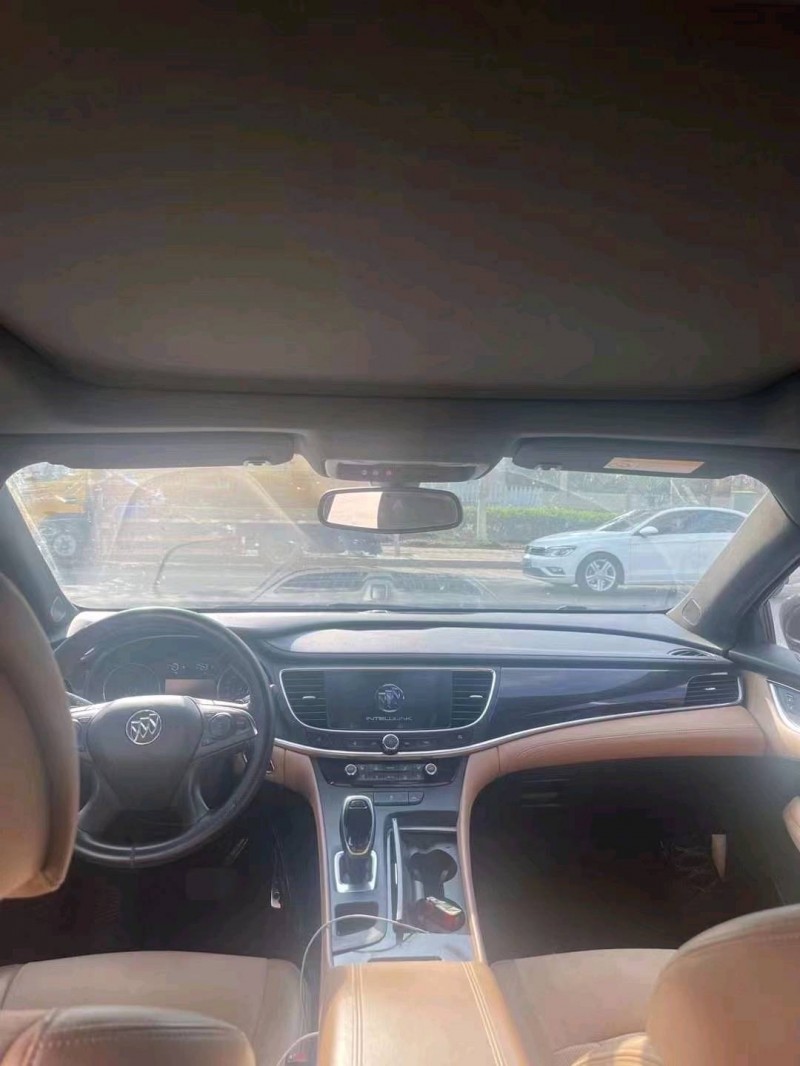 青岛16年别克君越4