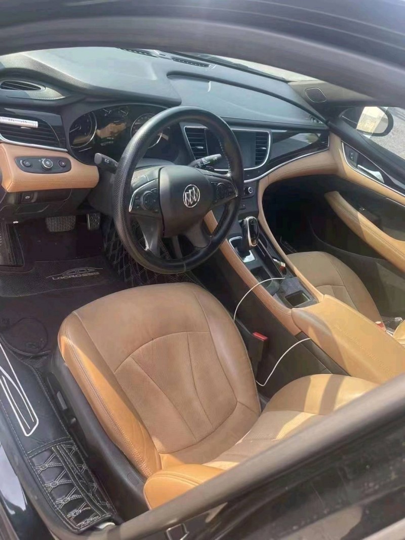 青岛16年别克君越9