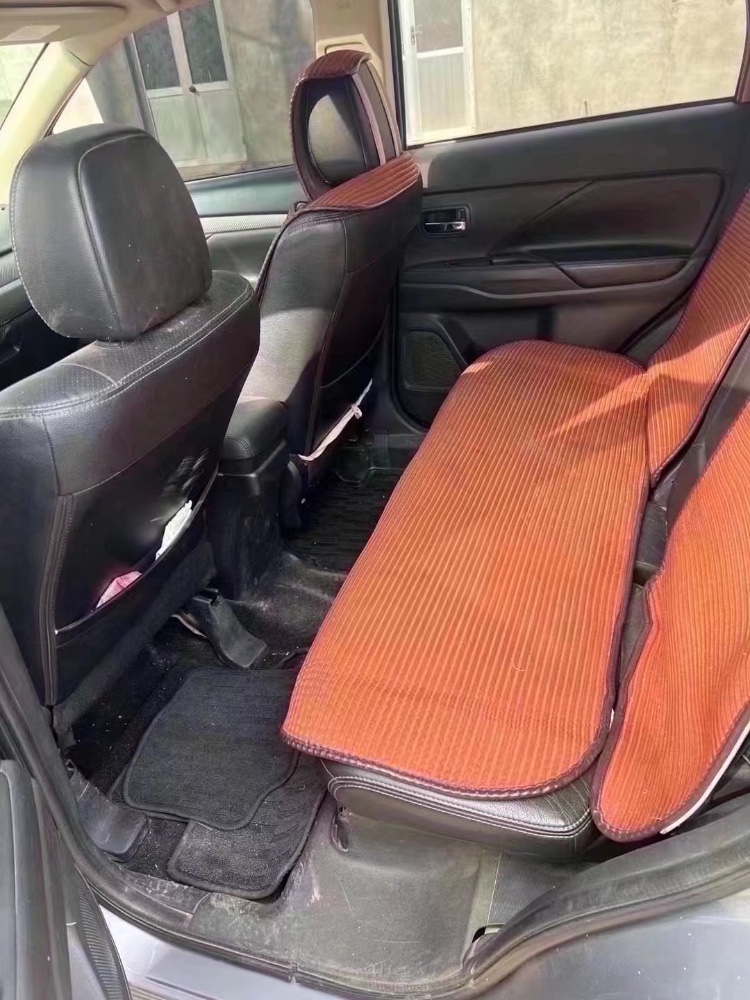 济南13年三菱欧蓝德5