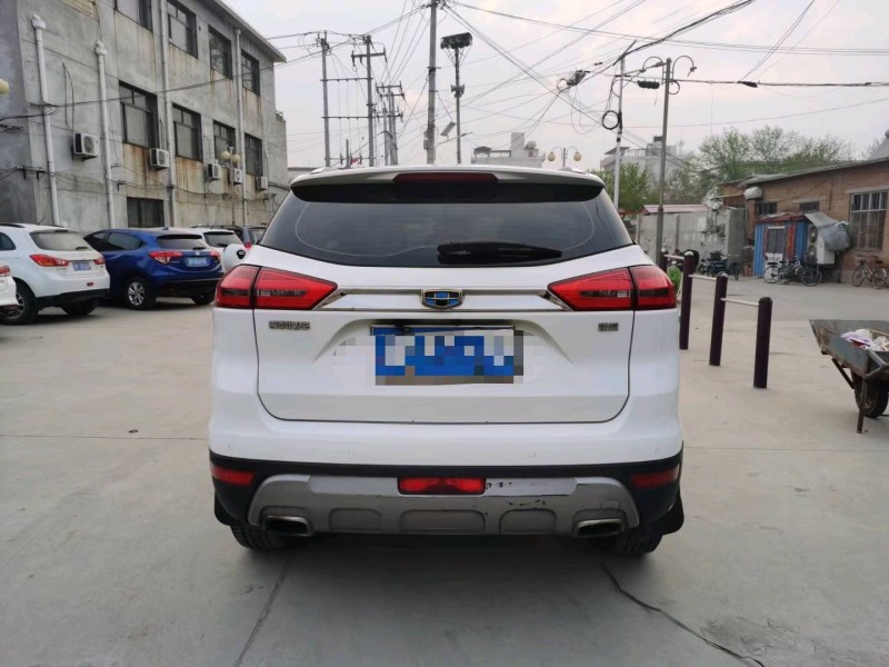 保定16年吉利博越9