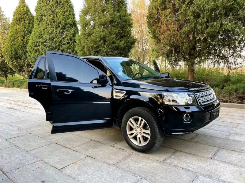 青岛14年路虎神行者2