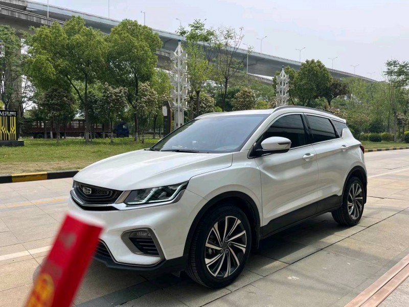武汉19年吉利缤越1