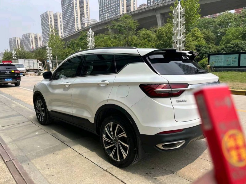 武汉19年吉利缤越3