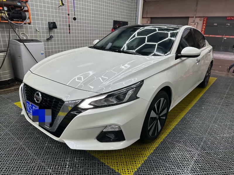 东莞21年日产天籁4