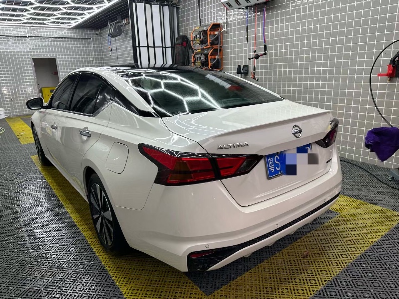 东莞21年日产天籁6