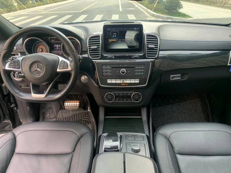 苏州17年奔驰AMG4