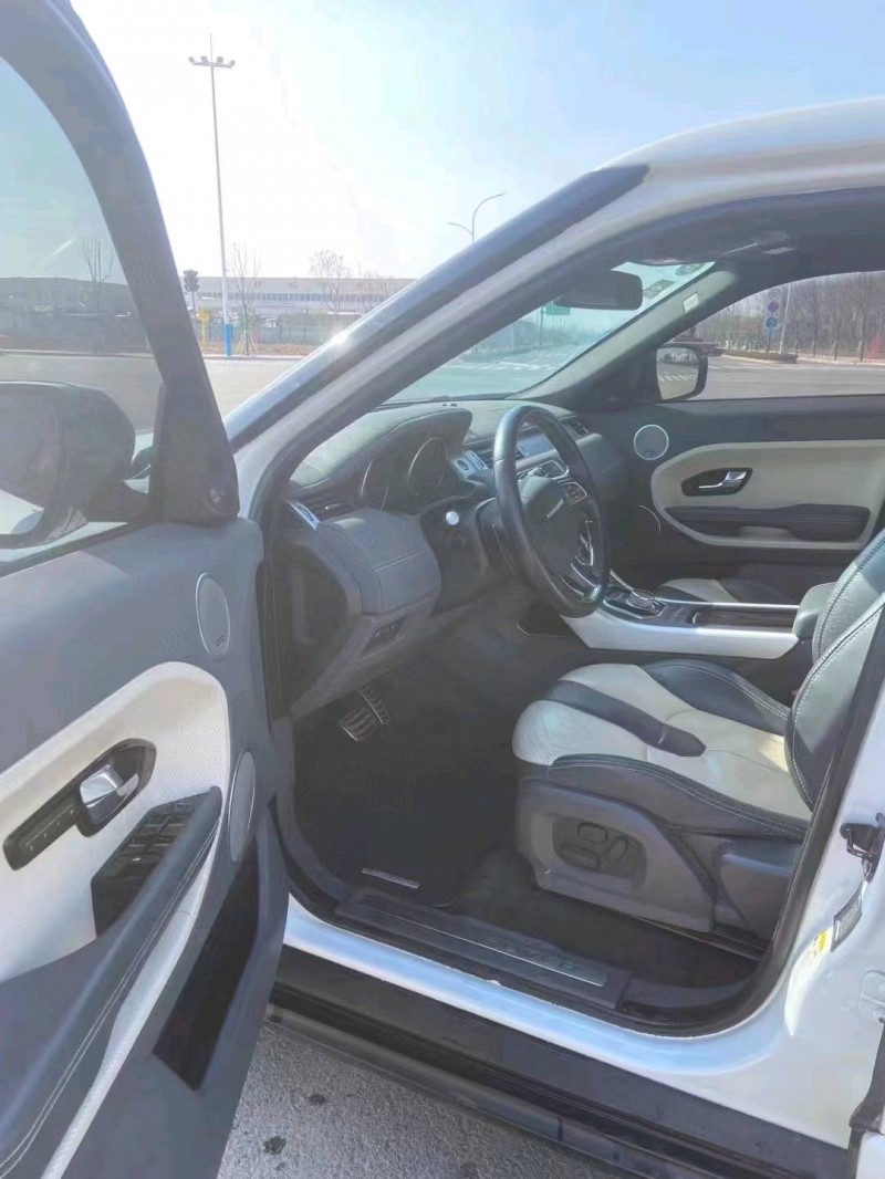 苏州12年路虎极光4