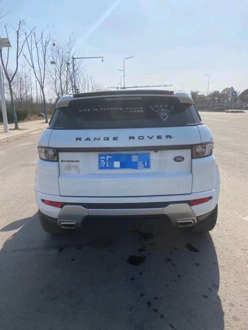 苏州12年路虎极光9