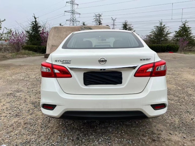 青岛22年日产轩逸7