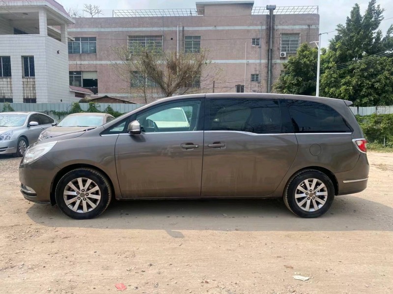 广州11年别克GL83