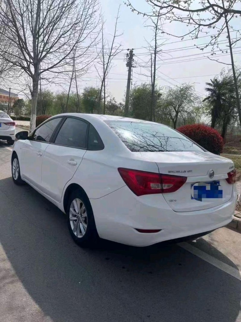 徐州16年别克英朗7