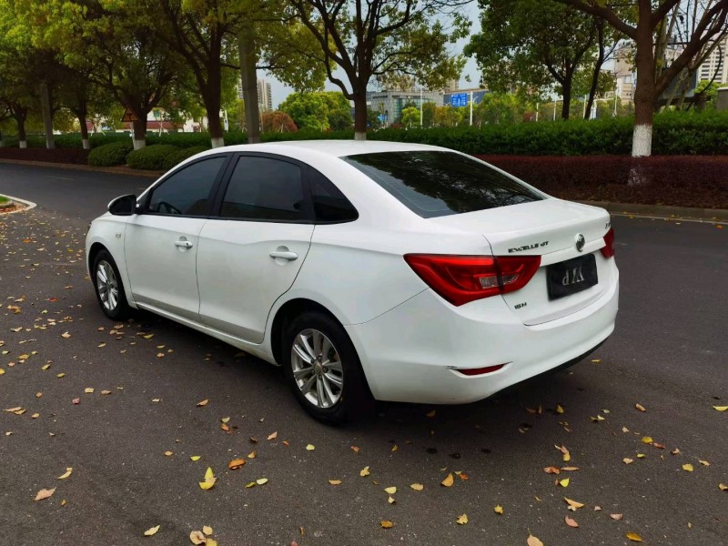 苏州17年别克英朗7