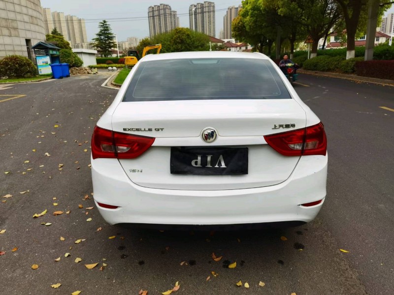 苏州17年别克英朗9