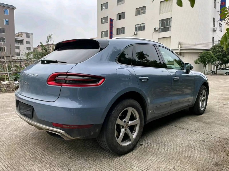 广州16年保时捷Macan7