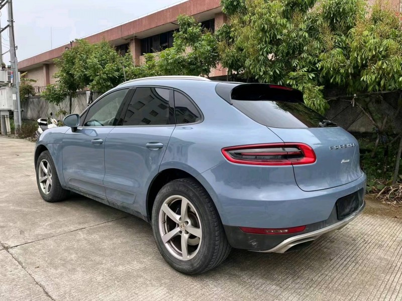 广州16年保时捷Macan9