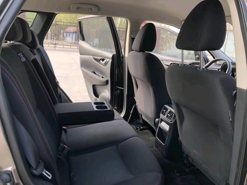 保定20年日产逍客6