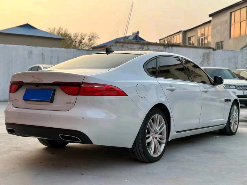 济宁20年捷豹XFL8