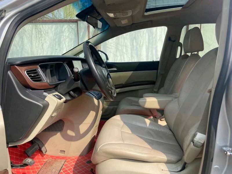 青岛16年别克GL85