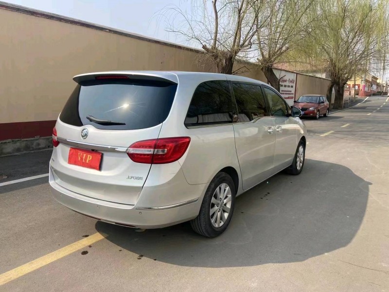 青岛16年别克GL87