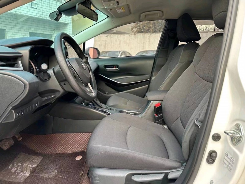 济宁22年丰田卡罗拉4