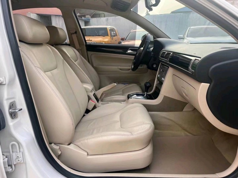 济宁11年大众帕萨特4