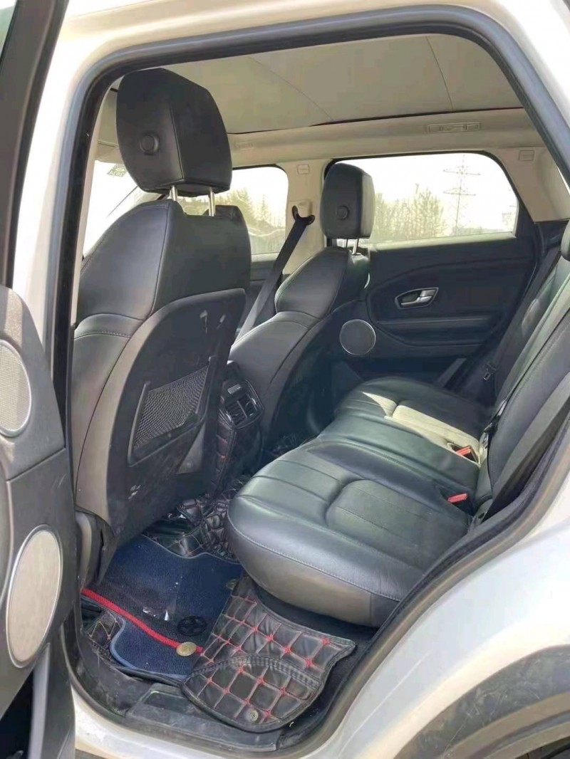 青岛18年路虎极光7