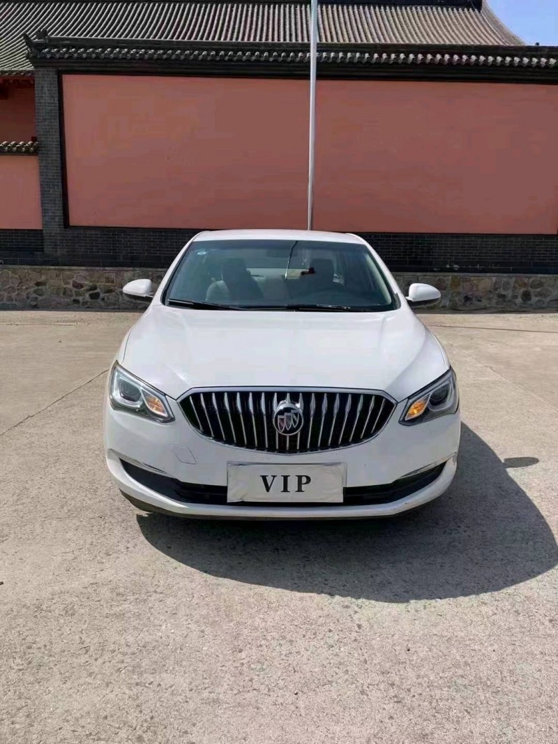 枣庄17年别克英朗1