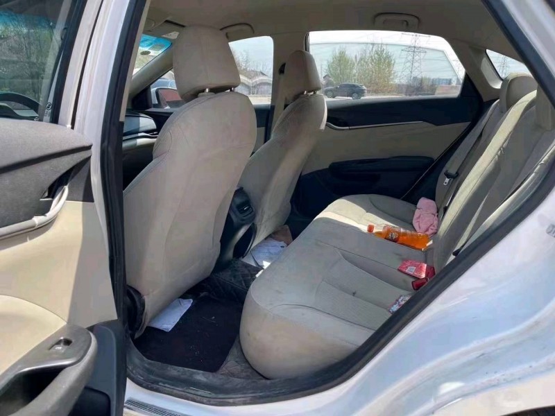 枣庄17年别克英朗9