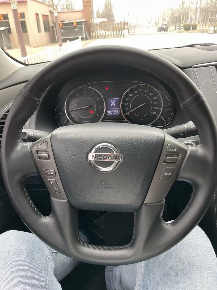 天津18年日產途樂6