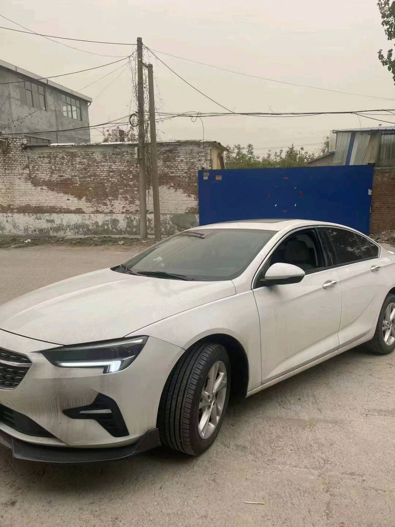 青岛21年别克君威2