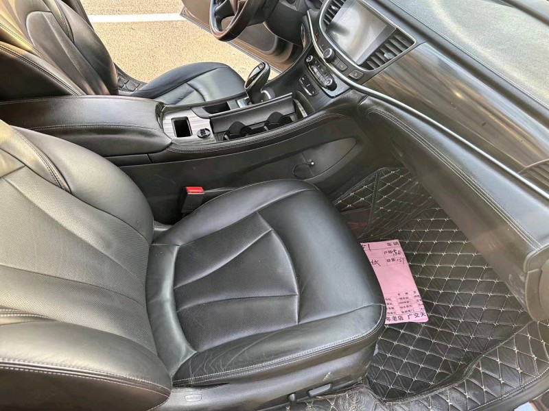 徐州18年别克君越5