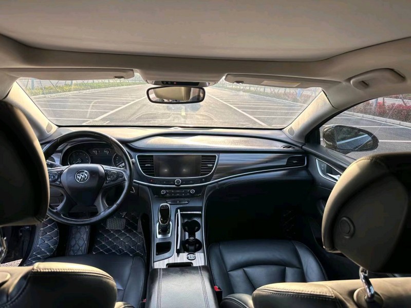 徐州18年别克君越6