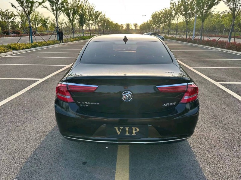 徐州18年别克君越9